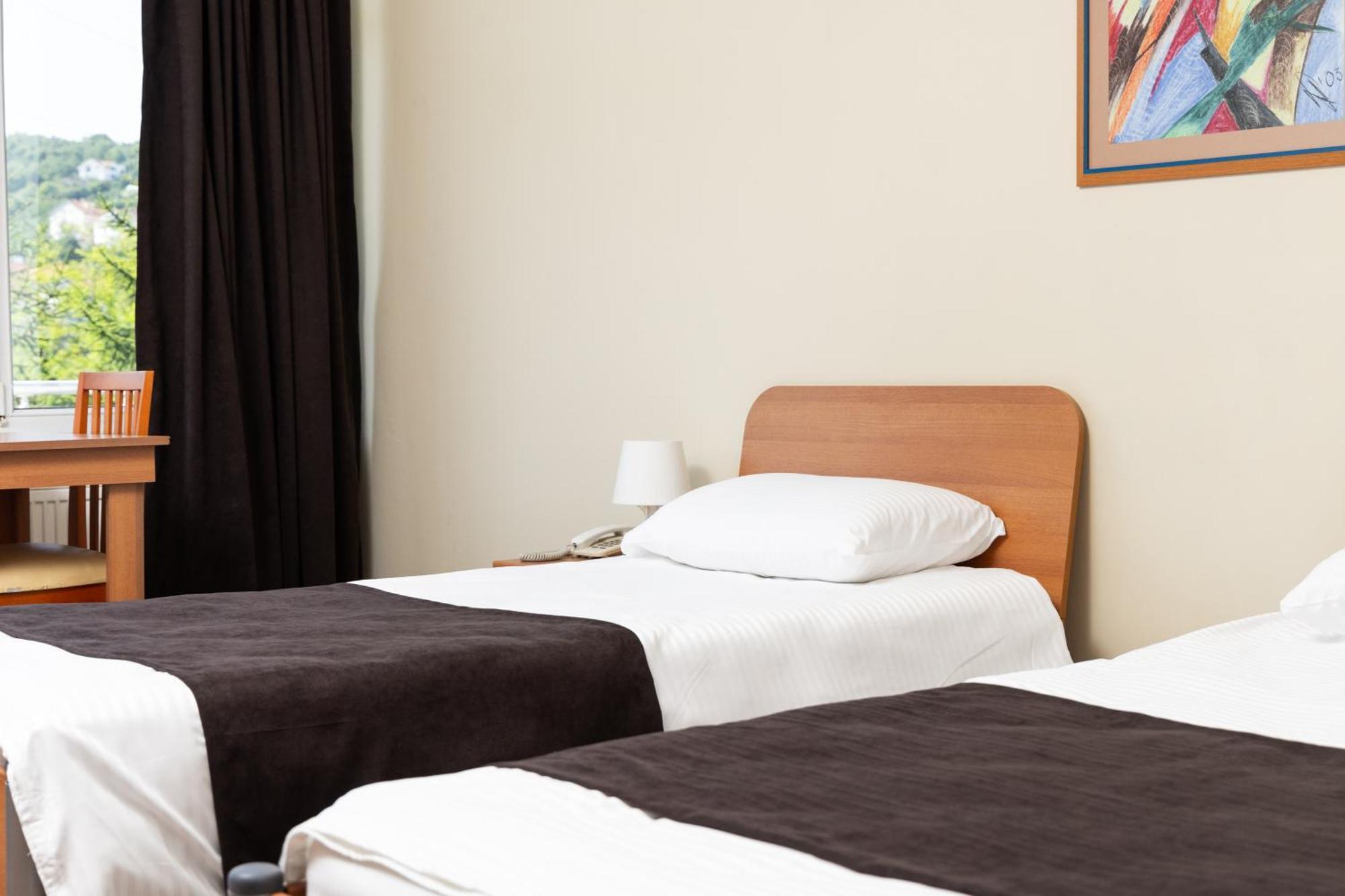 Hotel Luxor Πρίστινα Εξωτερικό φωτογραφία