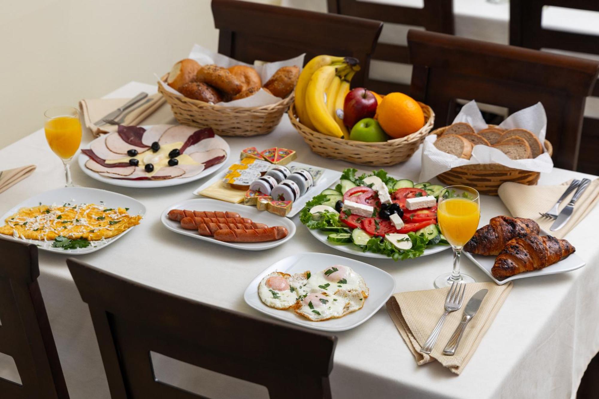 Hotel Luxor Πρίστινα Εξωτερικό φωτογραφία